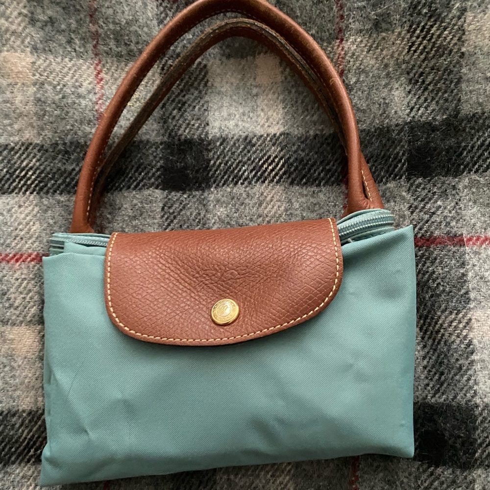 Longchamp Medium Le Pliage short handle bag